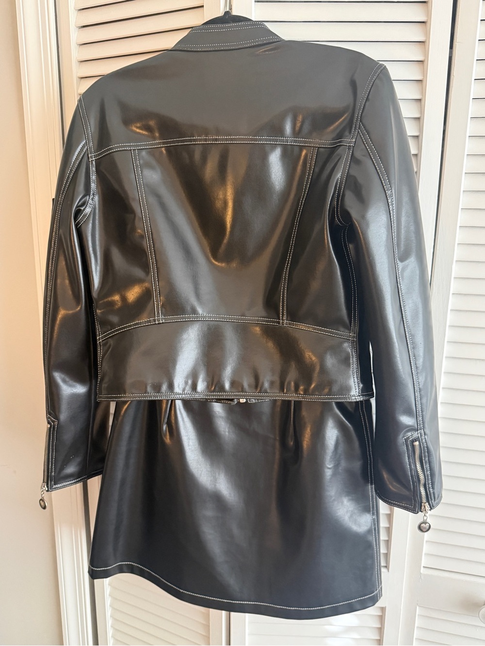 Moschino Black Faux Leather Jacket and Skirt with Red Lining and Silver Zippers - Picture 5 of 5